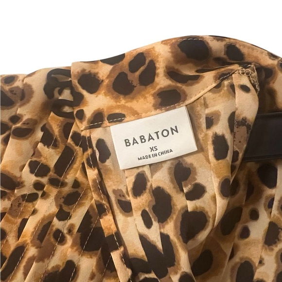 Aritzia Babaton XS Women’s leopard cheetah print long sleeve mock neck pleated - Picture 4 of 7